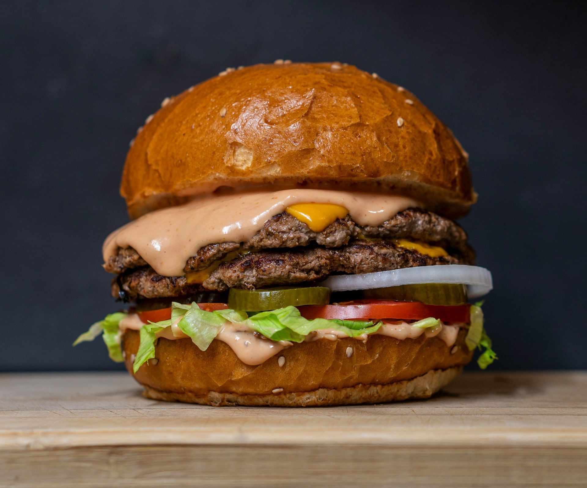 Foods to avoid while being on weight loss drug (Image via Unsplash/Amirali)